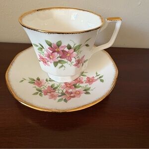 Royal Heritage Teacup & Saucer - Gorgeous Floral With Gold Rimmed- England -